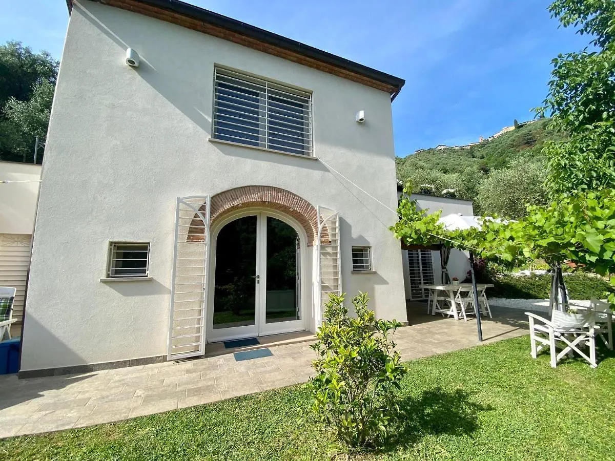 Villino Mami Con Piscina Villa Mommio