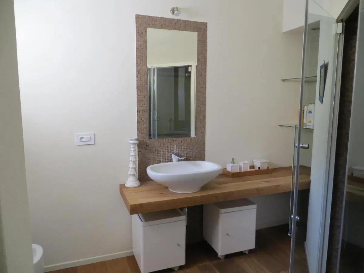 Holiday home Villino Mami Con Piscina Villa Mommio Italy